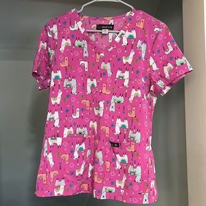 Medium Scrub Top -llama pattern